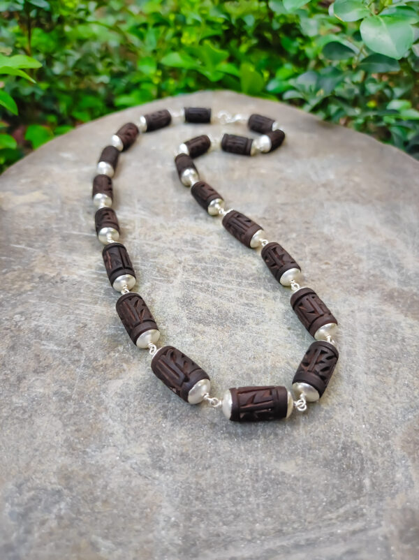 Radha Neckbead